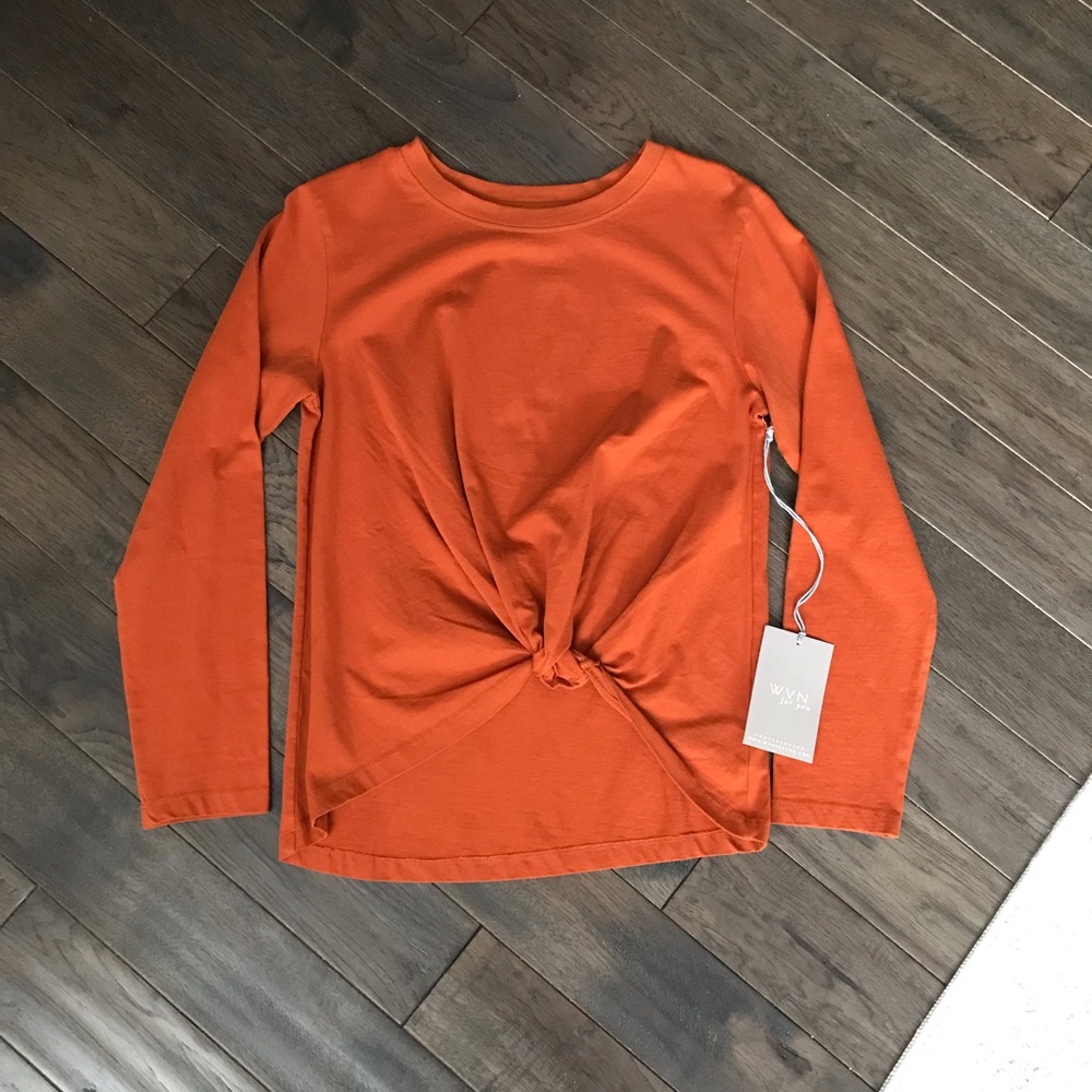 WVN For You Onyx Gathered Long Sleeved Top, NWT